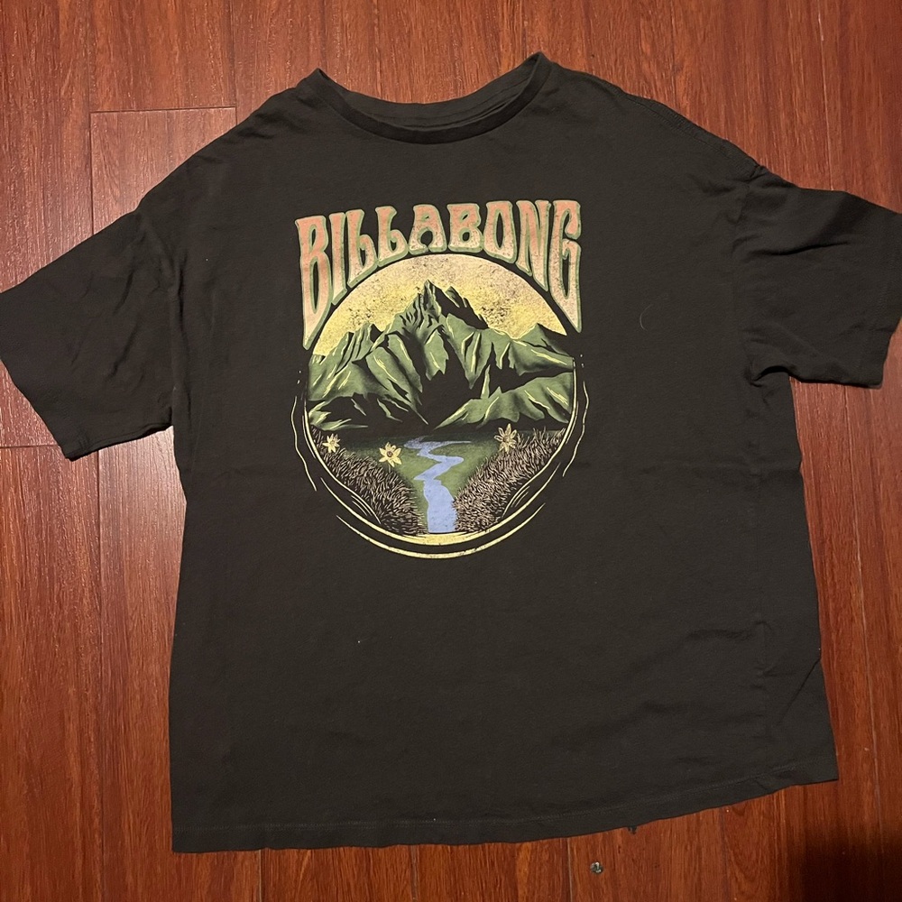 Billabong Black Tee with Graphic Design